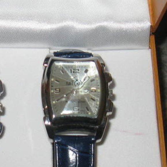 Watches Set Men Women Ice Star New Navy Blue Band (Set of 2) - Picture 3 of 4